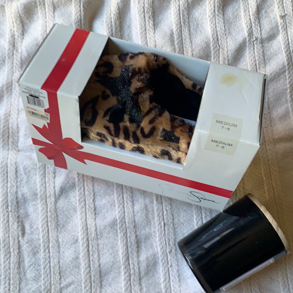 Jessica Simpson House NWT Slippers